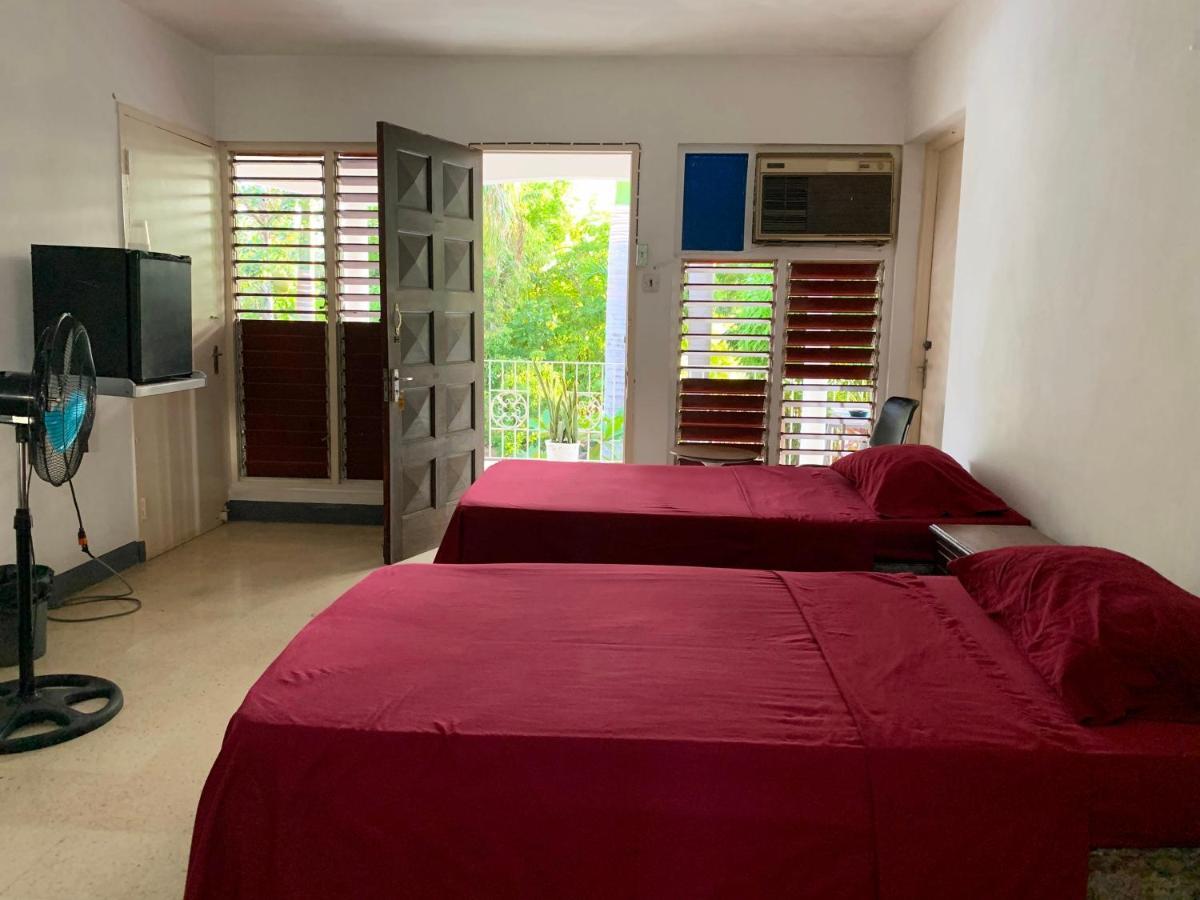 African Symbol Guest House 蒙特哥贝 外观 照片