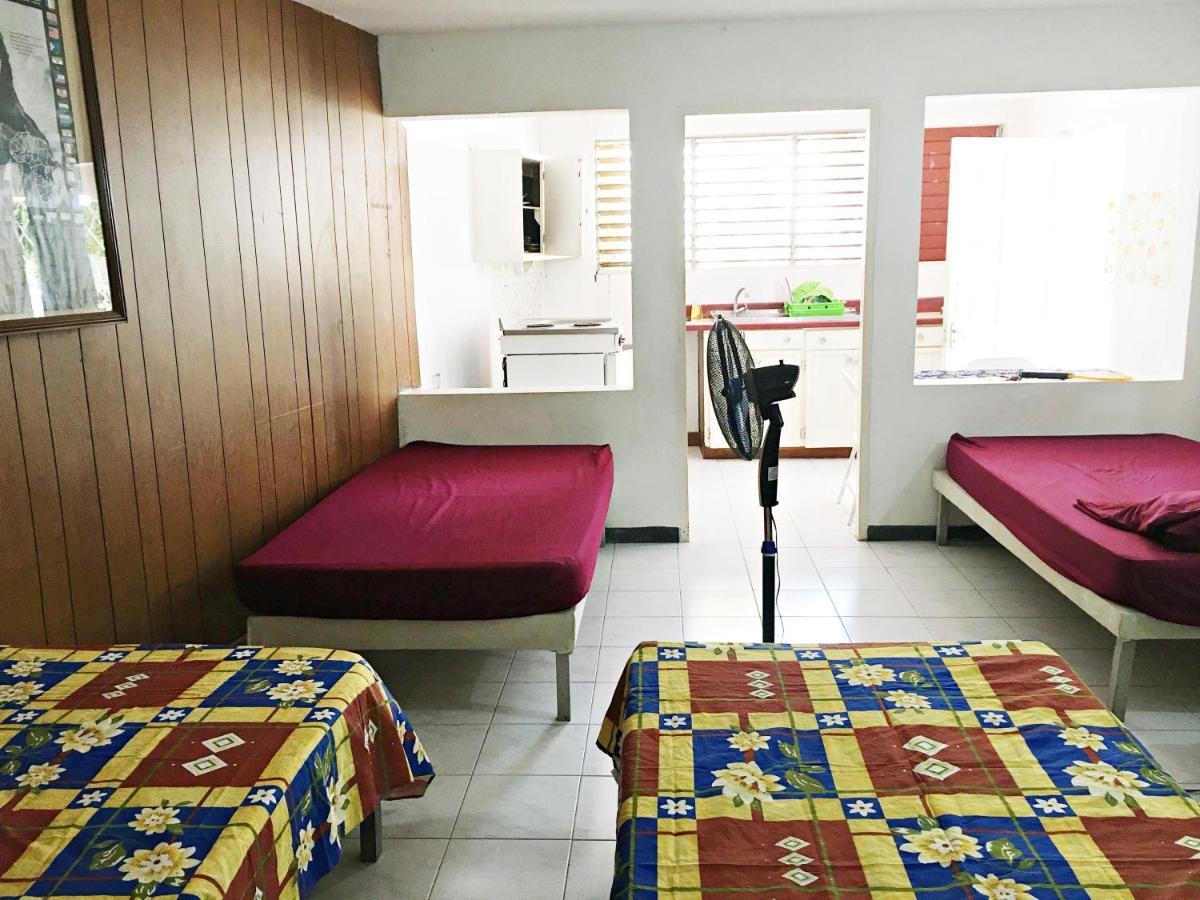 African Symbol Guest House 蒙特哥贝 外观 照片