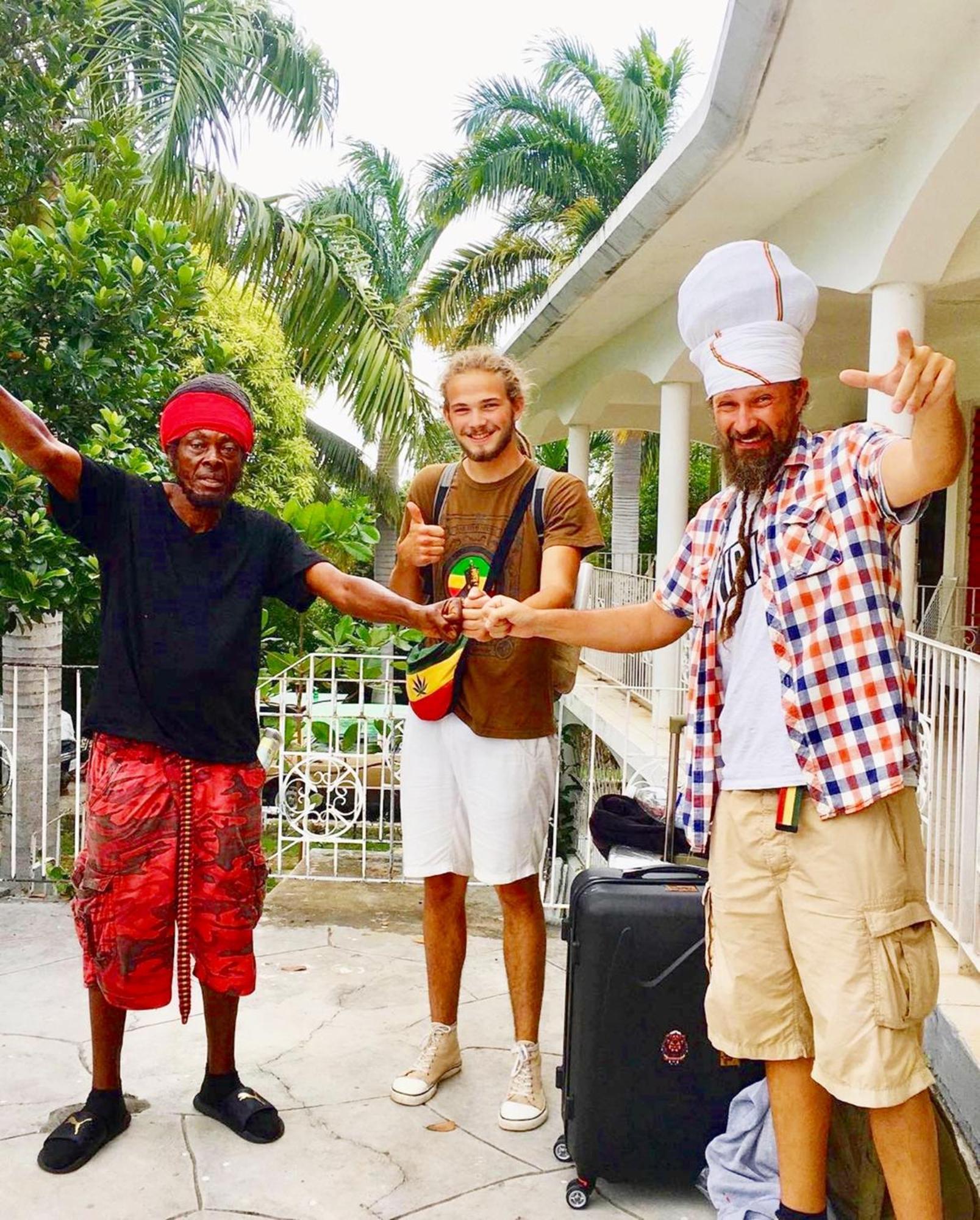 African Symbol Guest House 蒙特哥贝 外观 照片
